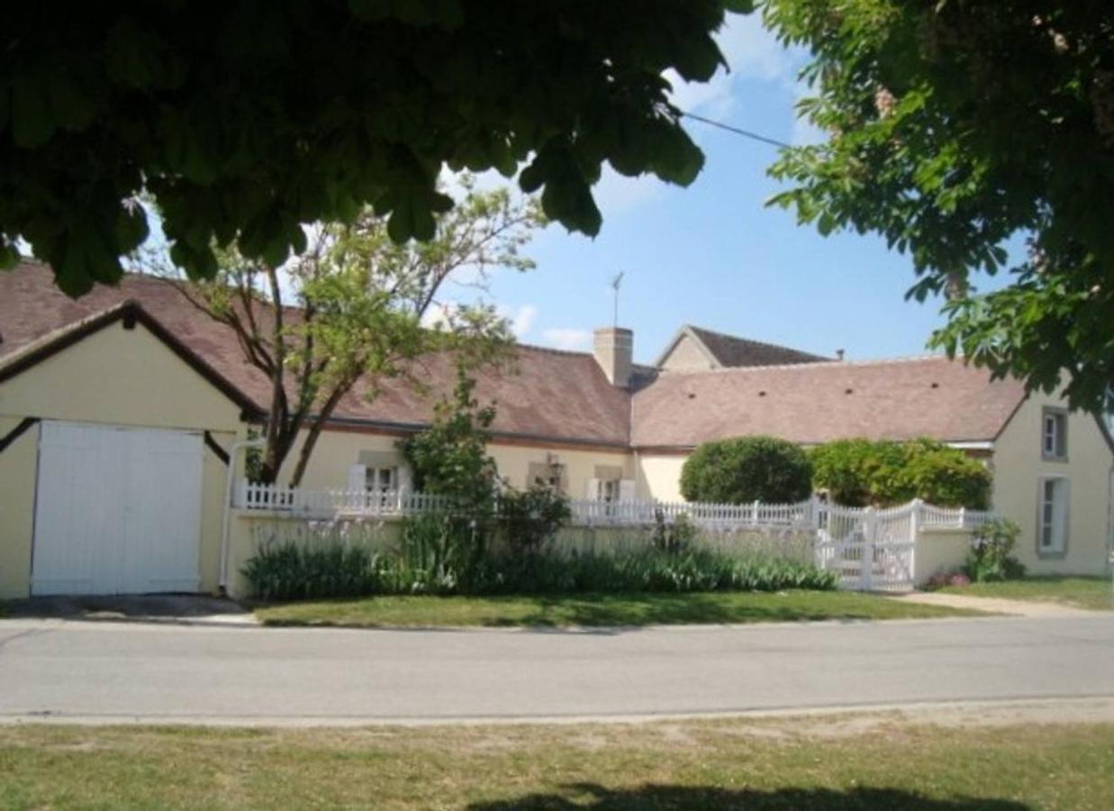 Les Glycines De Bougy Bed and Breakfast Buitenkant foto