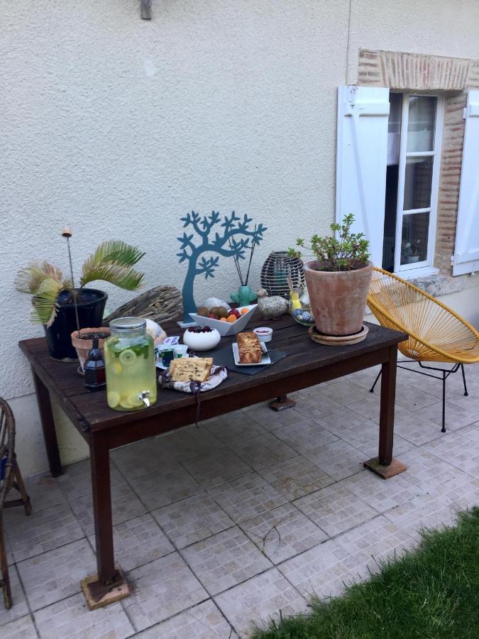 Les Glycines De Bougy Bed and Breakfast Buitenkant foto