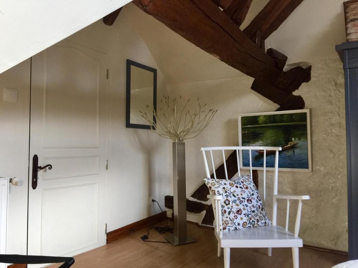 Les Glycines De Bougy Bed and Breakfast Buitenkant foto